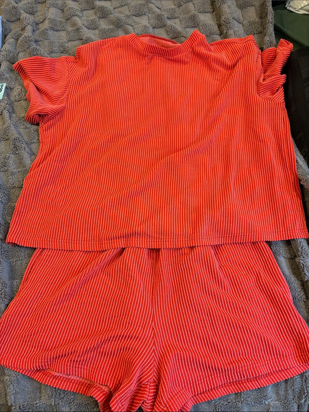 Red Ribbed Two-Piece Lounge Set